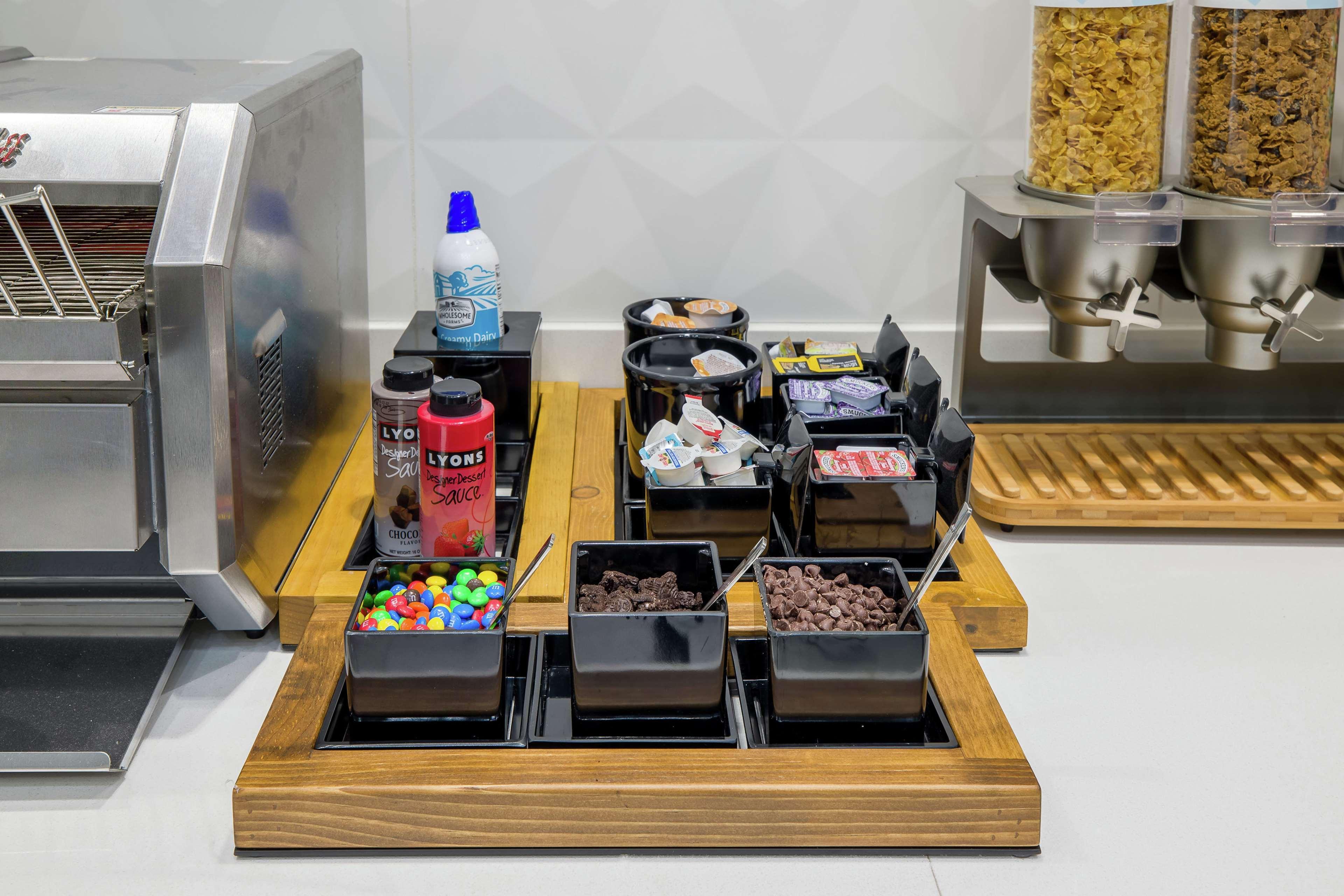 Hilton Garden Inn Knoxville Papermill Drive, Tn Εξωτερικό φωτογραφία